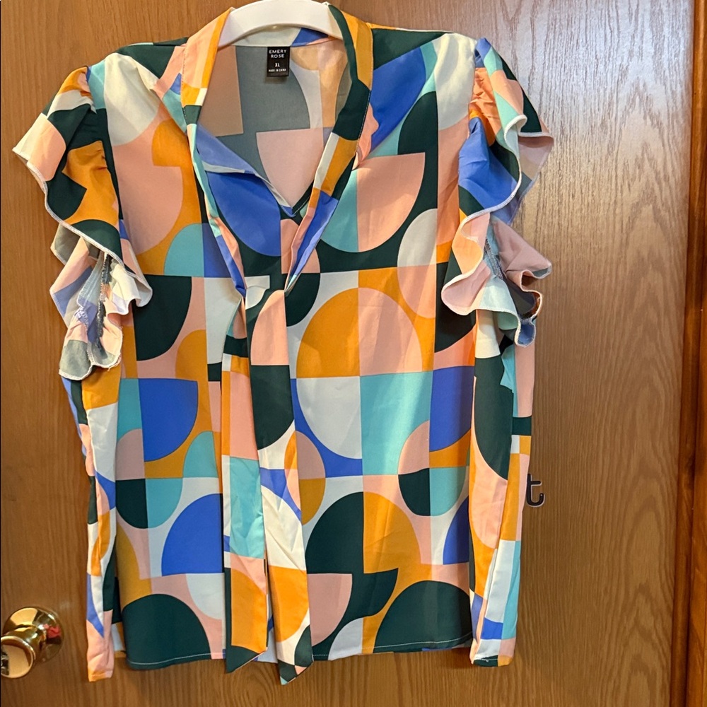 Colorful Patterned Tops Collection - Picture 4 of 5